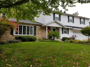 1014 River Ct, Manitowoc, WI 54220