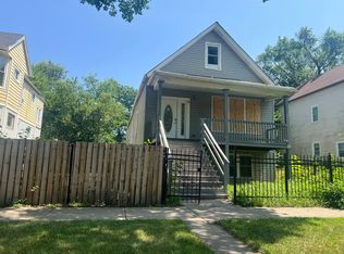 8135 S Muskegon Ave, Chicago, IL 60617