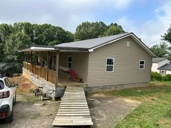 458 Ross Campground Rd, Church Hill, TN 37642