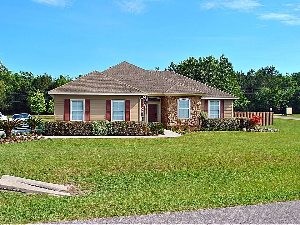1st image of 115 SW Nightshade Dr