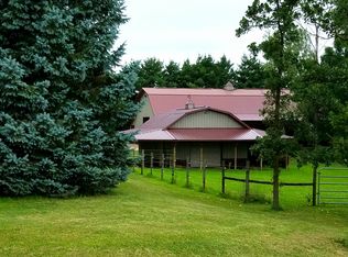438 S Elk Run Rd, Waterloo, IA 50703