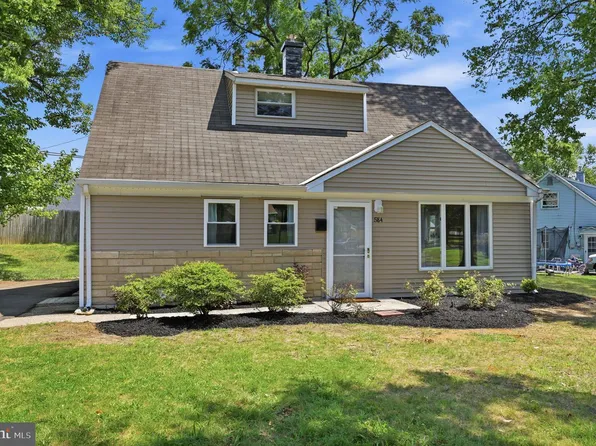 584 Wilk Dr, Morrisville, PA 19067