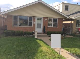 5232 State Rd, Burbank, IL 60459