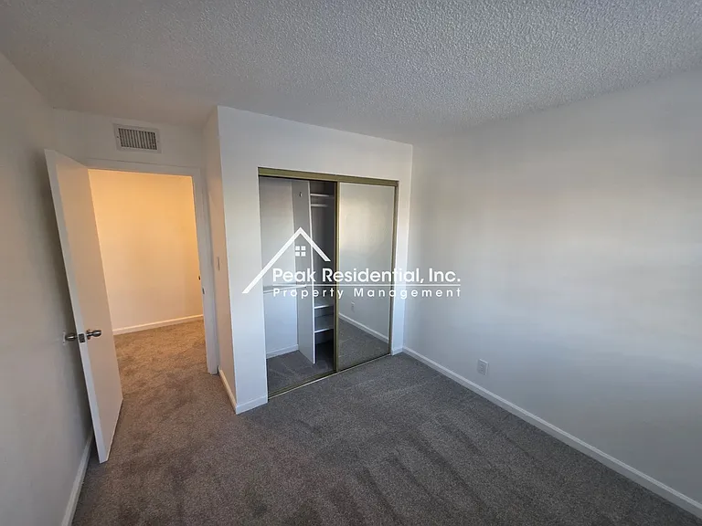 5948 Walerga Rd #4 — Photo 11