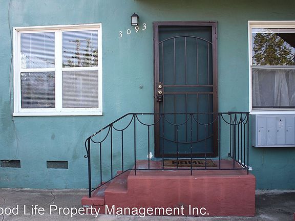 5th image of 3089 Grape St #3093