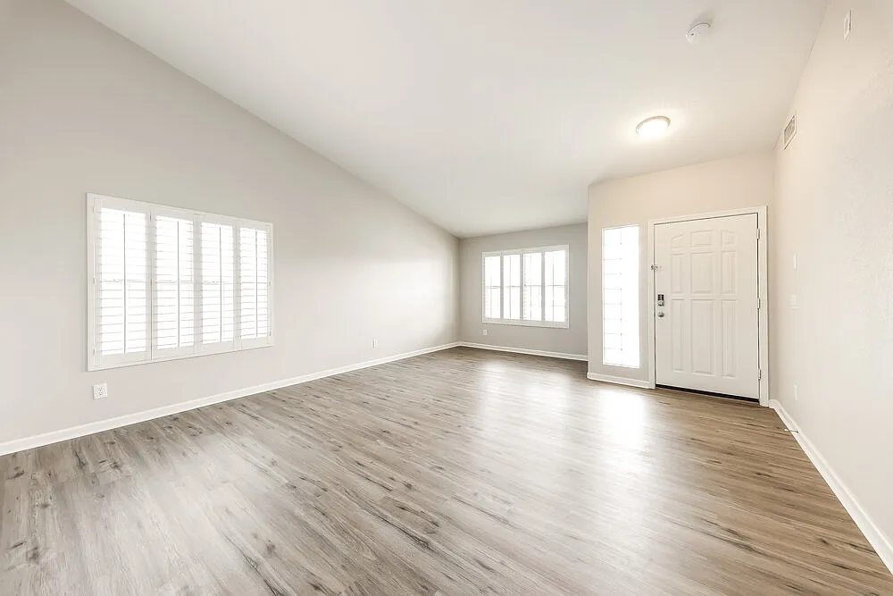 4 bed, 2.0 bath, 2313 sqft, $2,750 — Photo 3