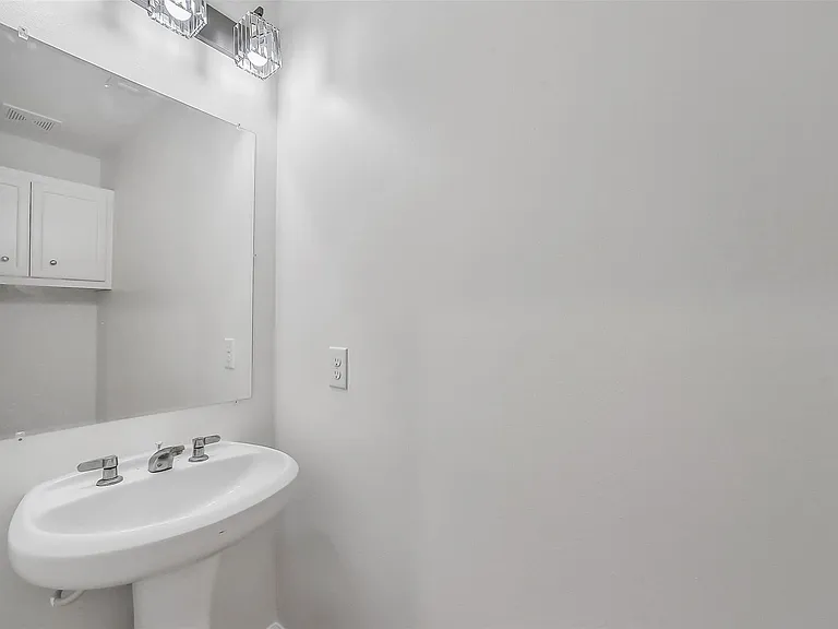 650 Westcross St #70 — Photo 17