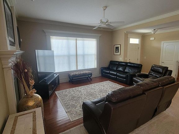 2nd image of 5310 Gillen Way #U