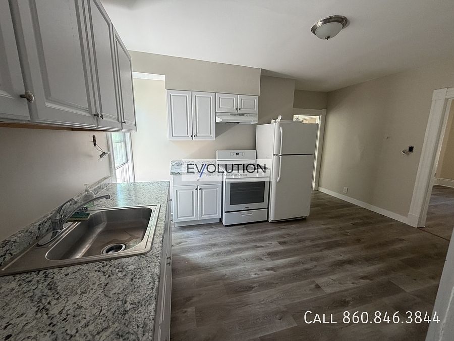 1st image of 228-230 Franklin Ave Floor 2