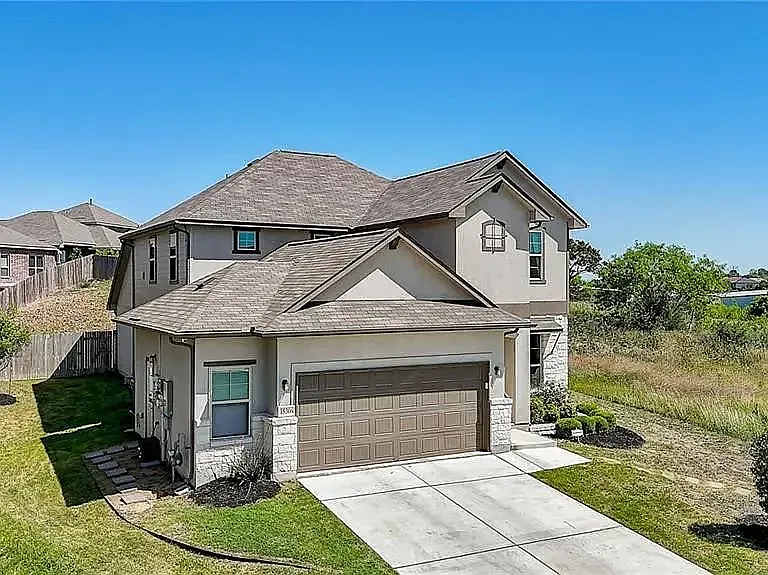 15306 Comanche Grv — Photo 1