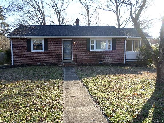 3rd image of 6301 Glyndon Ln
