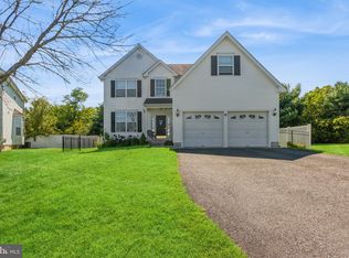 16 Concord Blvd, Sicklerville, NJ 08081