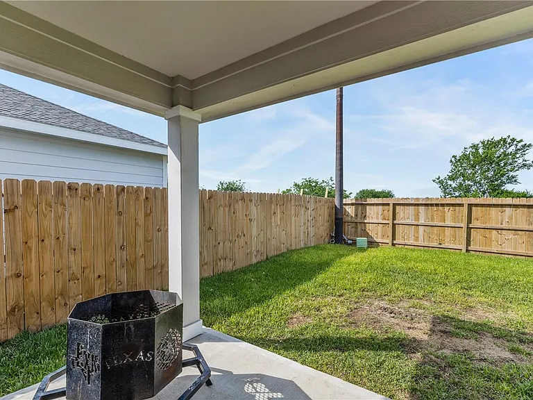 1905 Osbert Nelly Dr — Photo 29