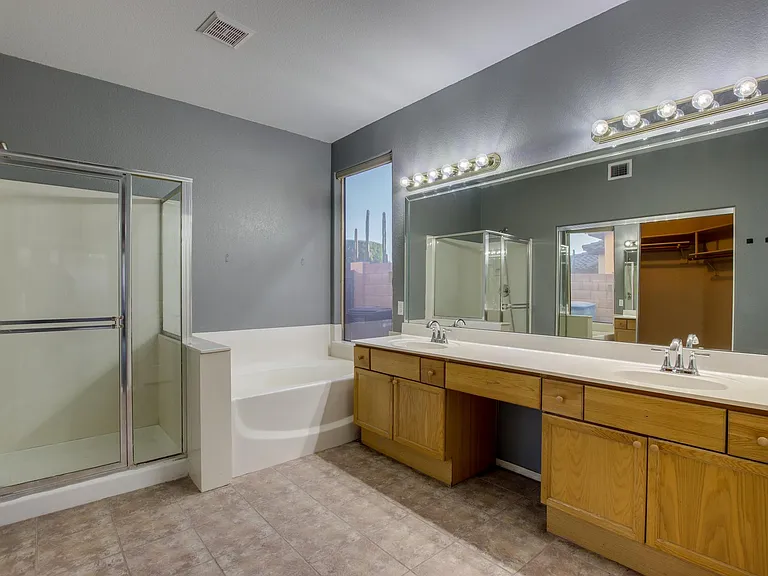 516 W Anderson Ave — Photo 13