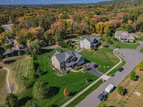 3 Harrison Ct, Bridgewater Twp., NJ 08807