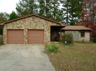9157 Woodhill Ln, Jonesboro, GA