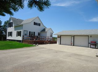 2815 29th Ave SW, Devils Lake, ND 58301