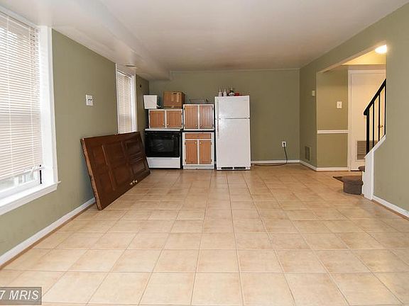 5th image of 7920 Central Park Cir