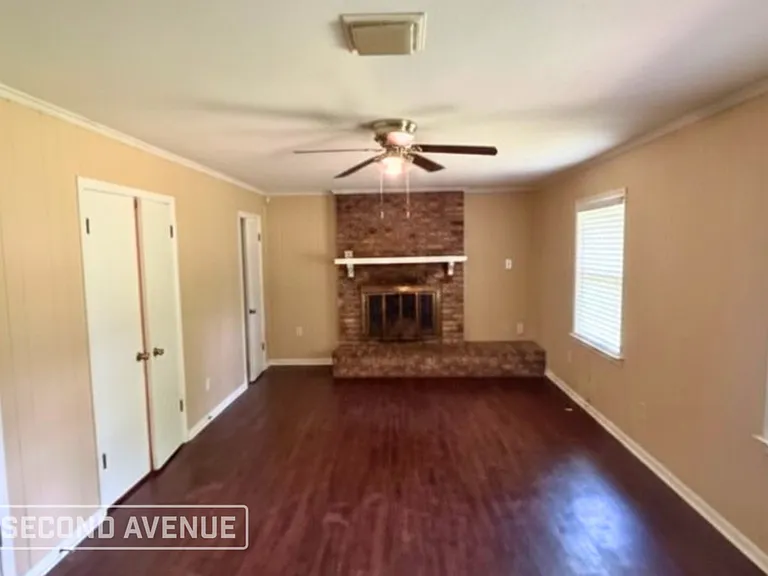 4230 Cherrydale Ave — Photo 2