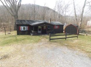 93 Front St, Benezette, PA 15821