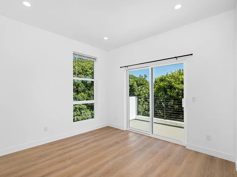 5247 Rincon St — Photo 23