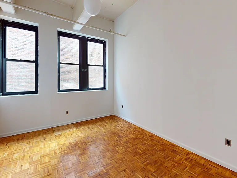 91 Halsey St — Photo 14