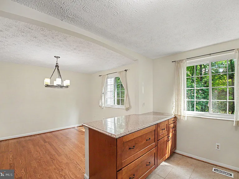 11510 Underoak Ct — Photo 14