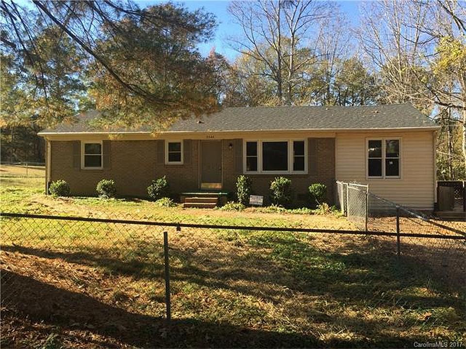 1st image of 2344 Hedgewood Cir