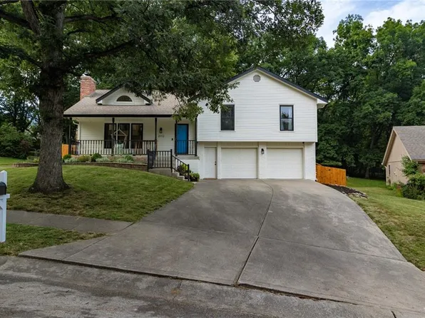2112 NE 79th Ter, Gladstone, MO 64118