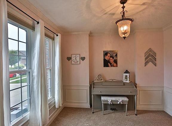 5th image of 1166 Huntington Dr