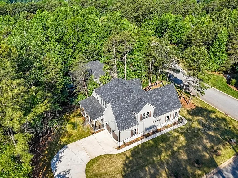 4609 Firethorn Ct — Photo 13