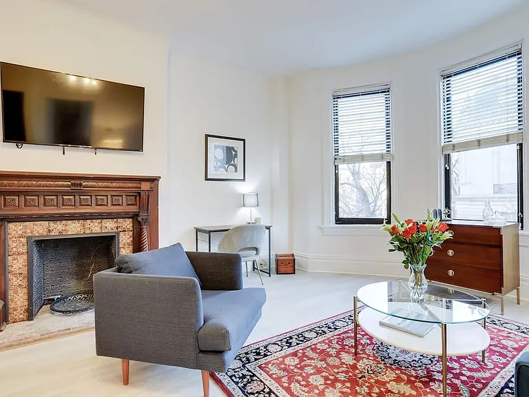 1765 R St NW #201 — Photo 9