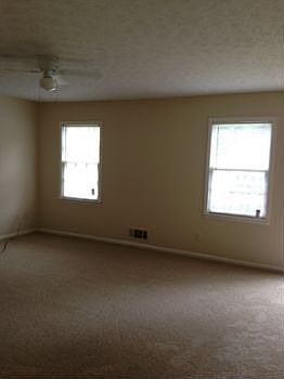 2nd image of 371 Freeport Dr