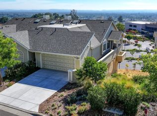 2051 Stonefield Ln, Santa Rosa, CA 95403
