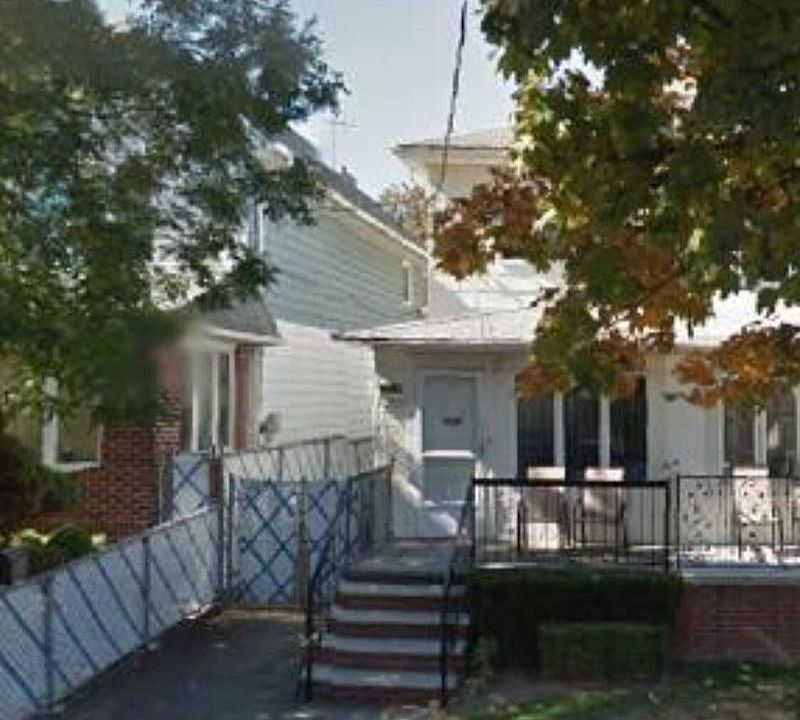 1st image of 1824 E 23rd St