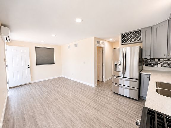 3rd image of 9009 Monogram Ave