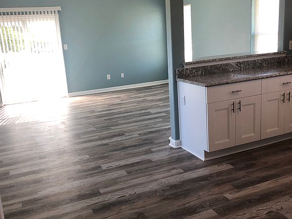2nd image of 1100 Millers Ln