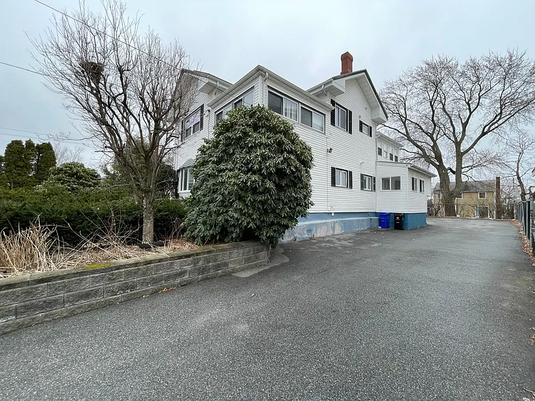 131 Webster St #1 — Photo 19