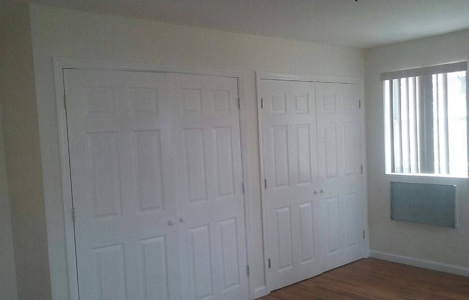 2nd image of 821 E 228th St APT 3
