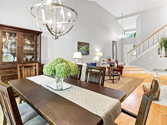 5th image of 6287 Sequoia Cir