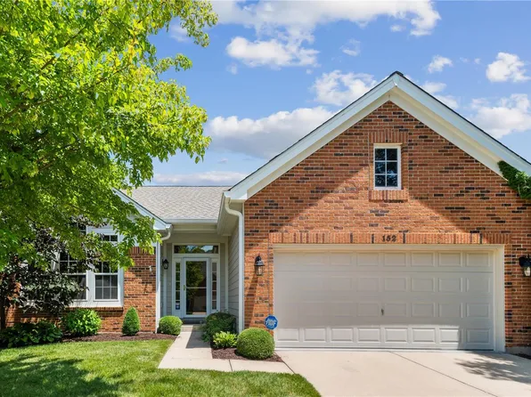 152 Vonbehren Dr, Chesterfield, MO 63005
