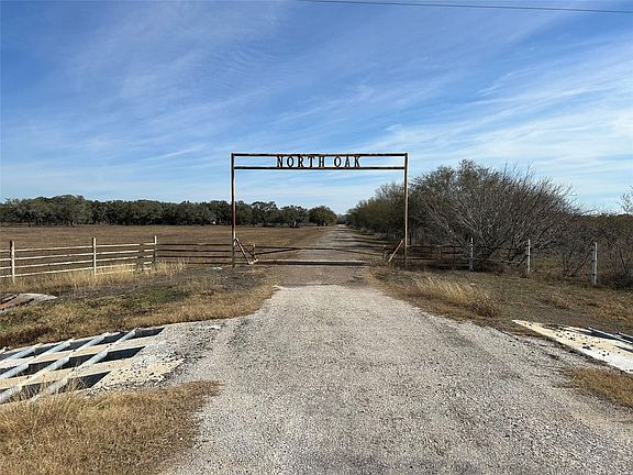 4th image of 784 Highway 183