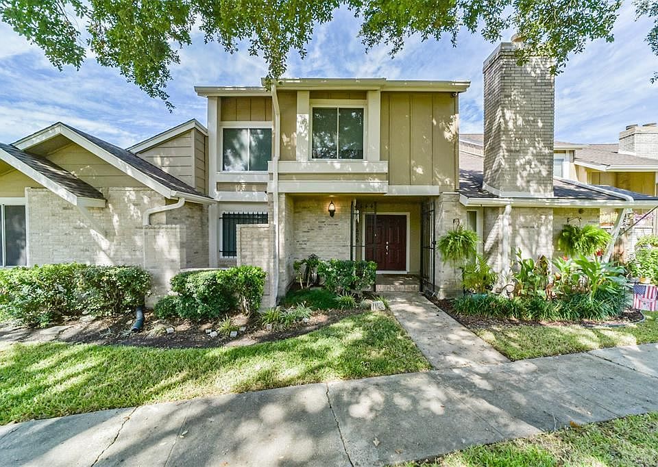 1st image of 11626 Lakeside Park Dr #42