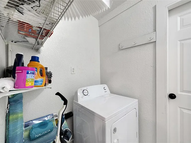 3651 Haines Rd N — Photo 33