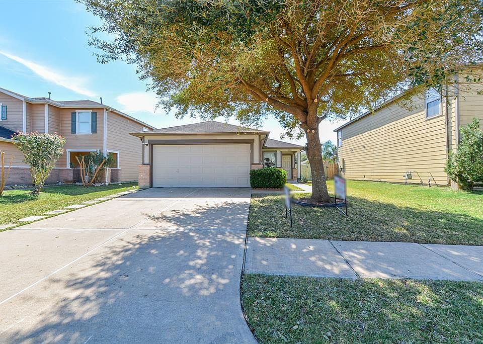1st image of 12919 Cloverwalk Ln