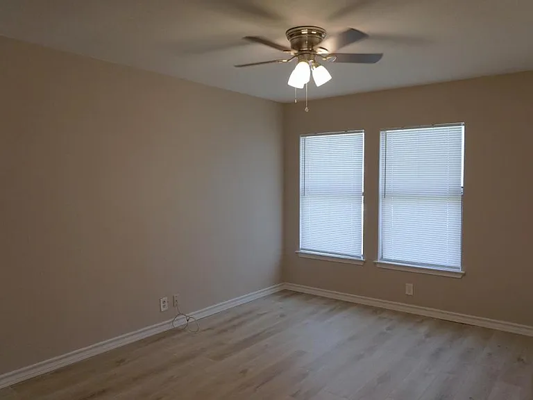 8470 Cascade Ridge Dr — Photo 23