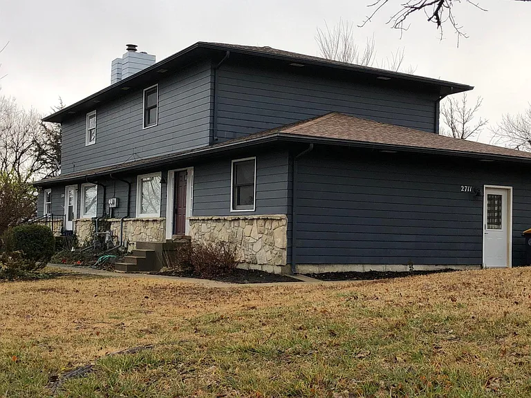 2711 Allison Ave — Photo 3