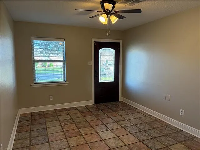 1709 N Atlanta St — Photo 6
