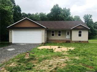 127 Safriet Rd, Statesville, NC 28625