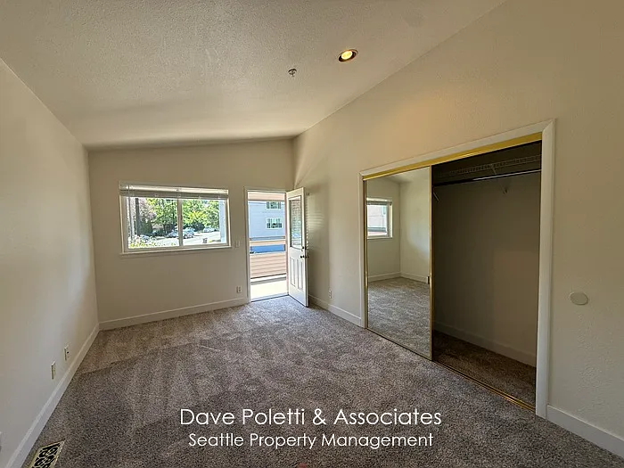 555 NE Ravenna Blvd #6506 — Photo 9